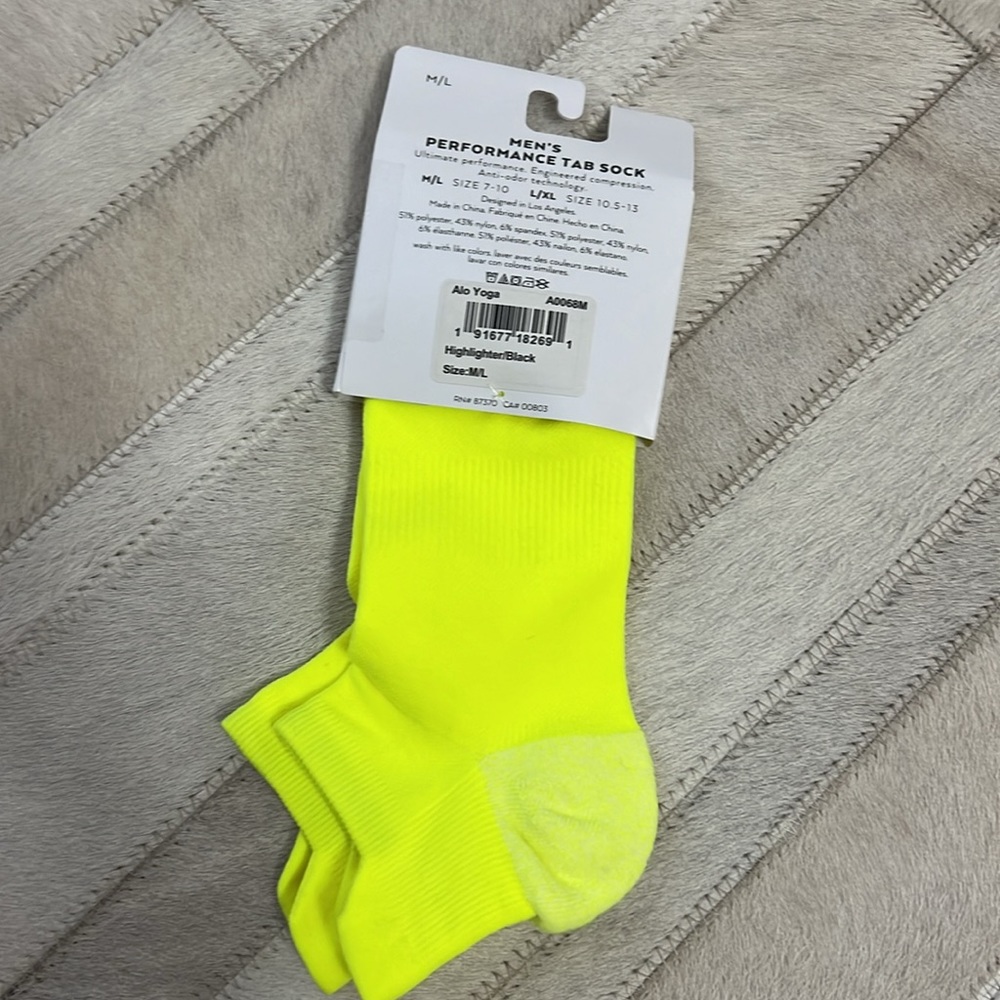 Alo Men’s performance tab sock - Picture 5 of 7
